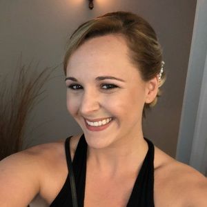 Meet your Posher, Jillian